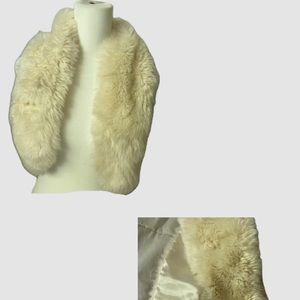 Creamy ivory faux fur shoulder shawl wrap